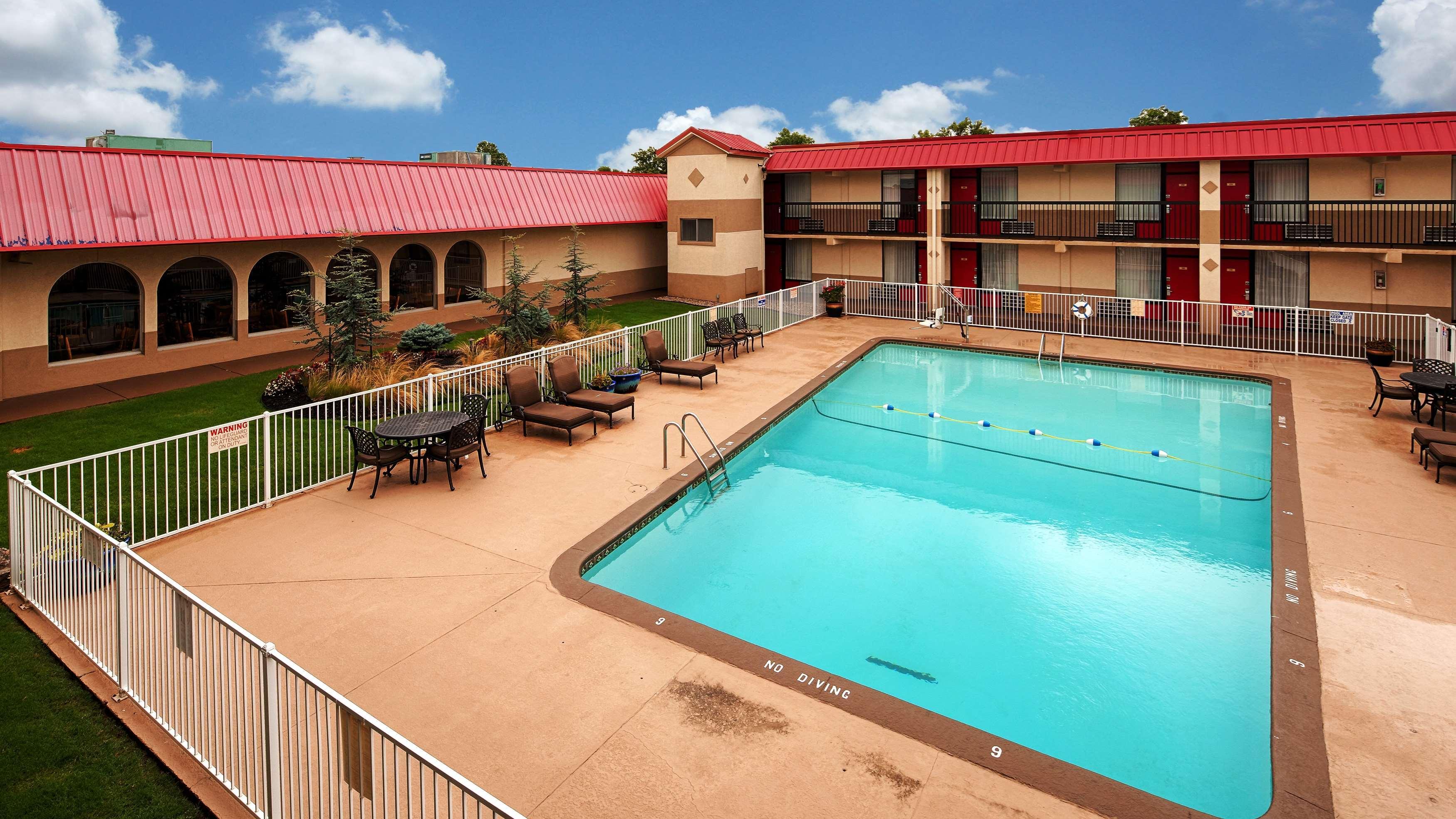 Best Western Tulsa Airport Buitenkant foto