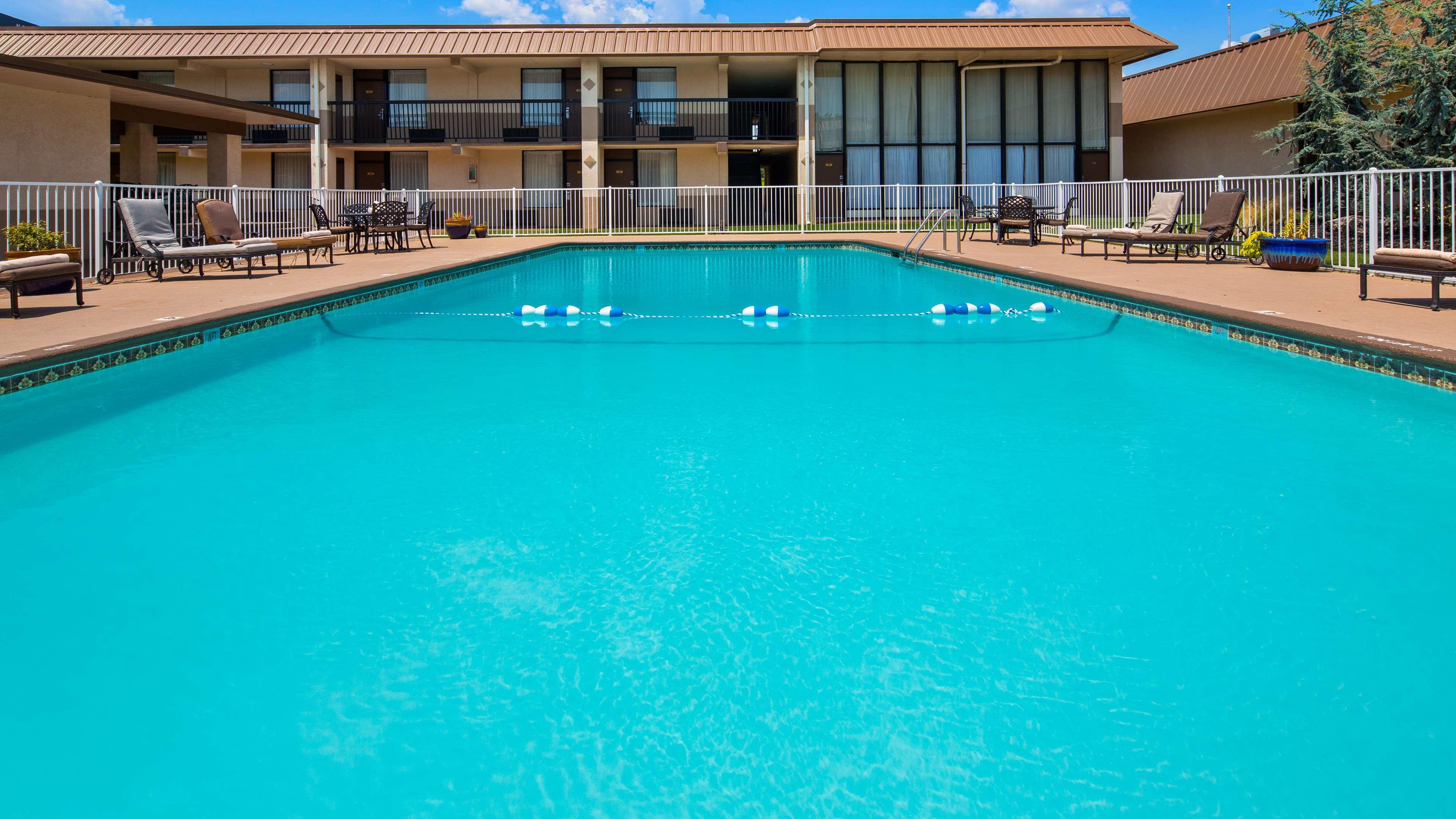 Best Western Tulsa Airport Buitenkant foto