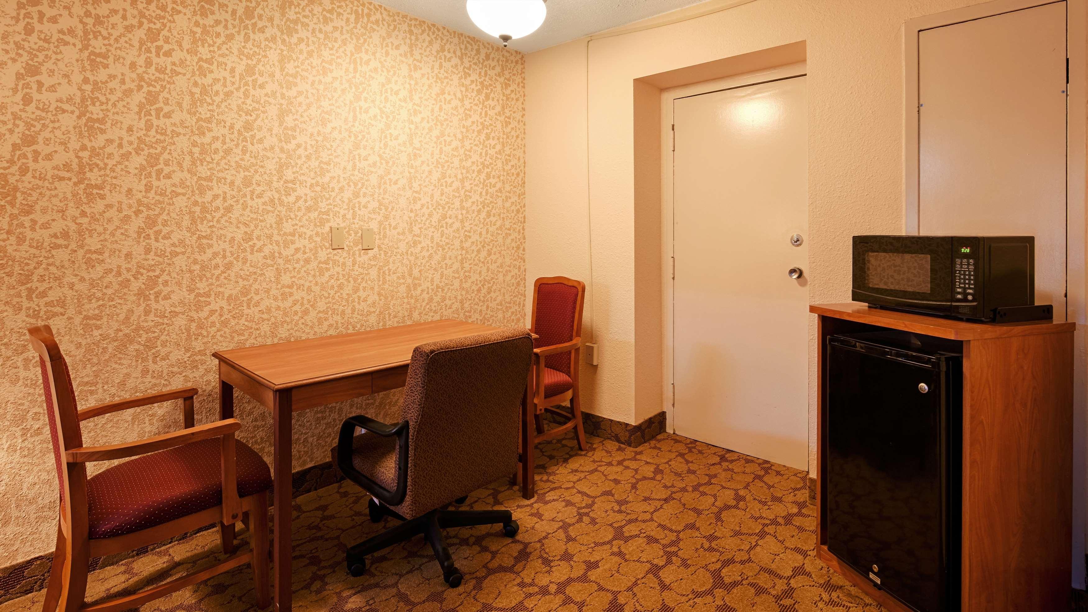 Best Western Tulsa Airport Buitenkant foto