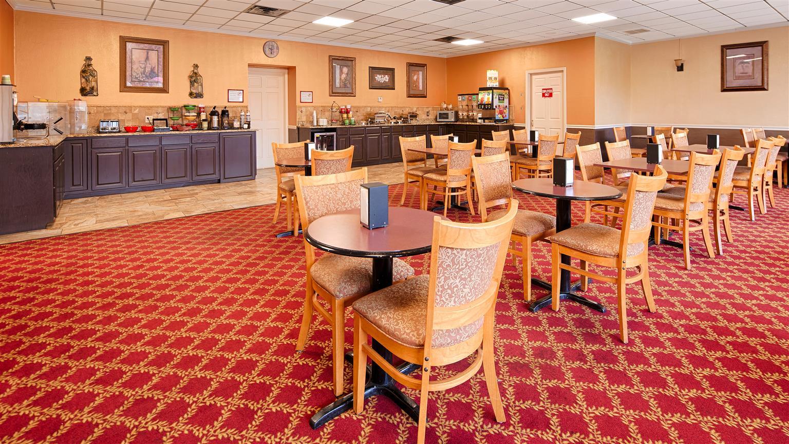 Best Western Tulsa Airport Buitenkant foto
