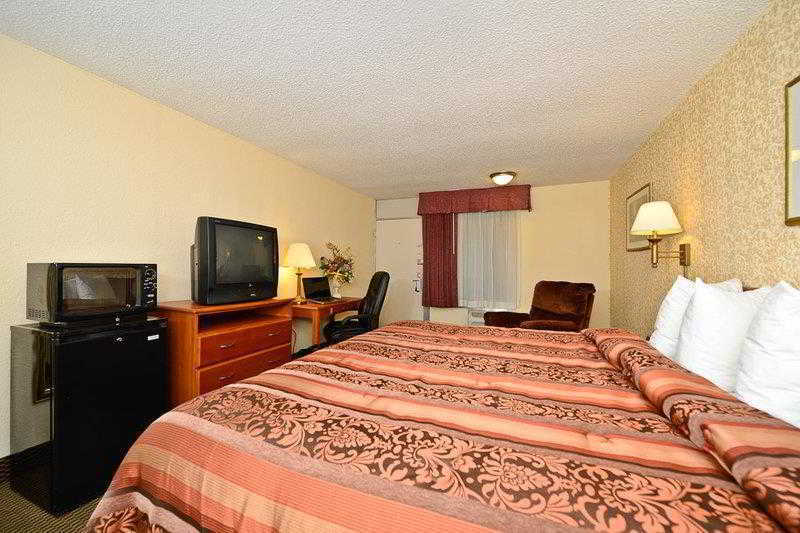 Best Western Tulsa Airport Buitenkant foto