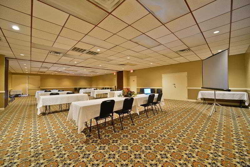 Best Western Tulsa Airport Buitenkant foto