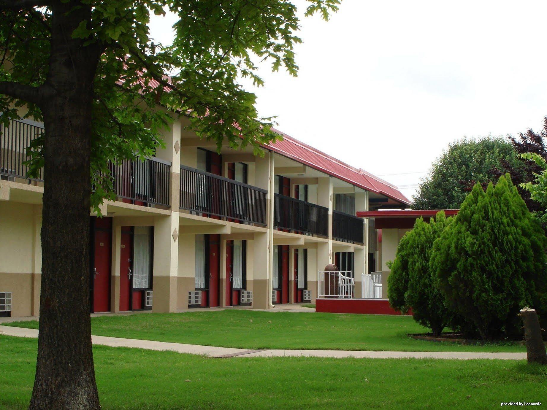 Best Western Tulsa Airport Buitenkant foto