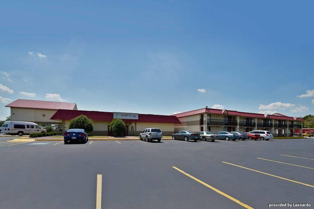 Best Western Tulsa Airport Buitenkant foto